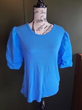 🌸Time and Tru Bright Blue Puff Sleeve Ribbed Tee
